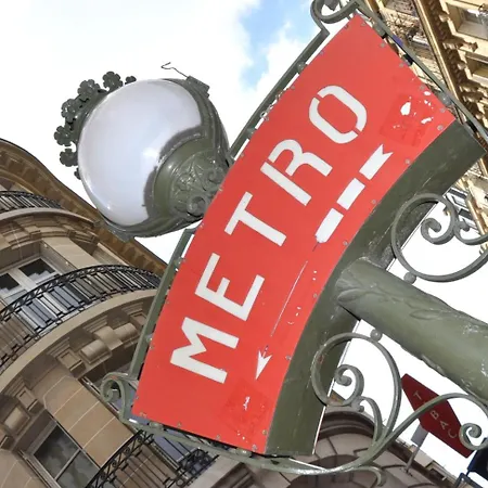 Aparthotel Beatrice Et Emmanuel Meublé Eiffel Parigi