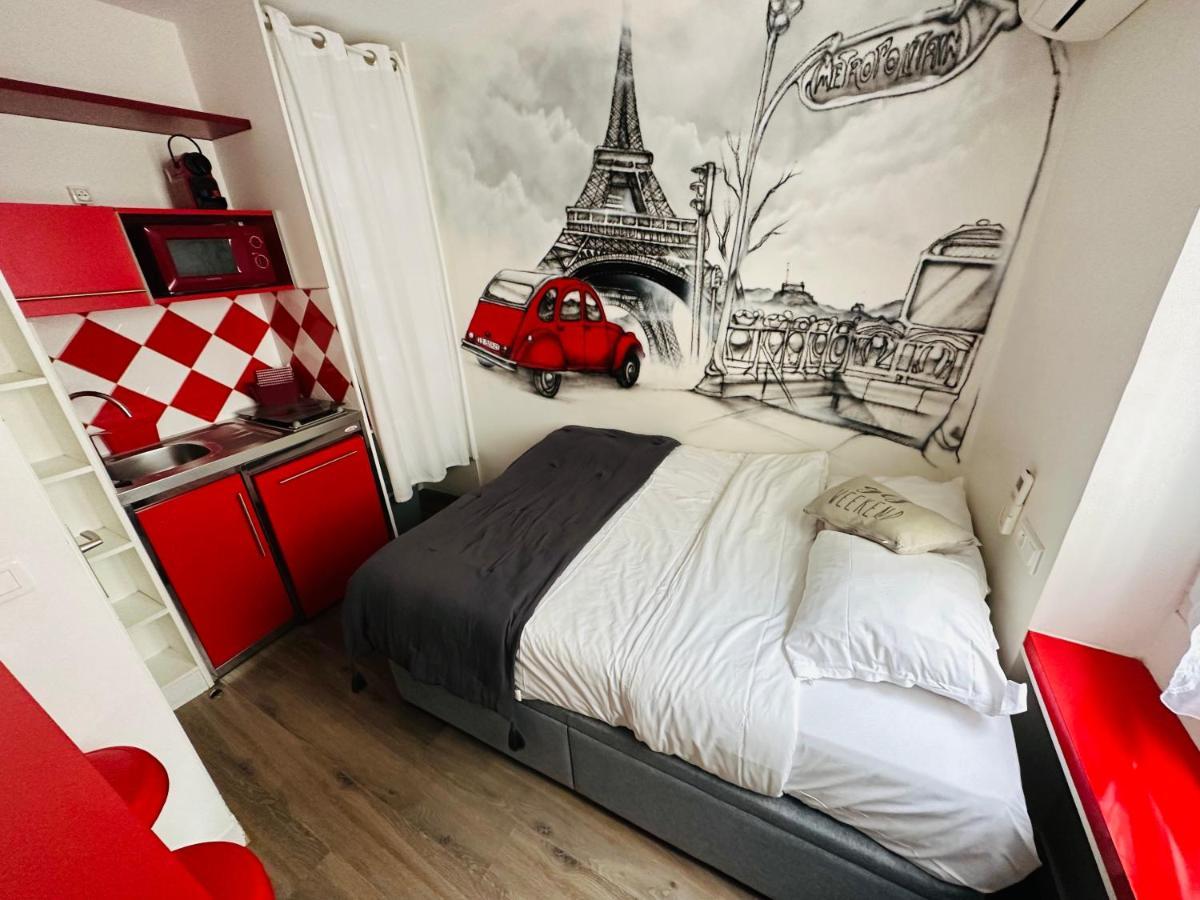 Beatrice Et Emmanuel Meublé Eiffel Aparthotel