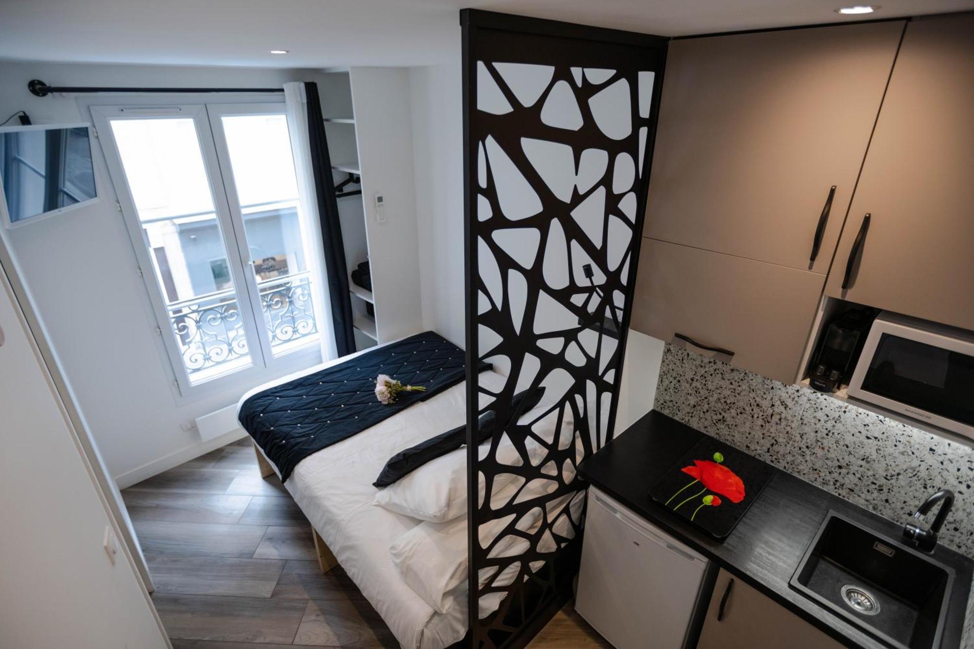 Aparthotel Beatrice Et Emmanuel Meuble Eiffel